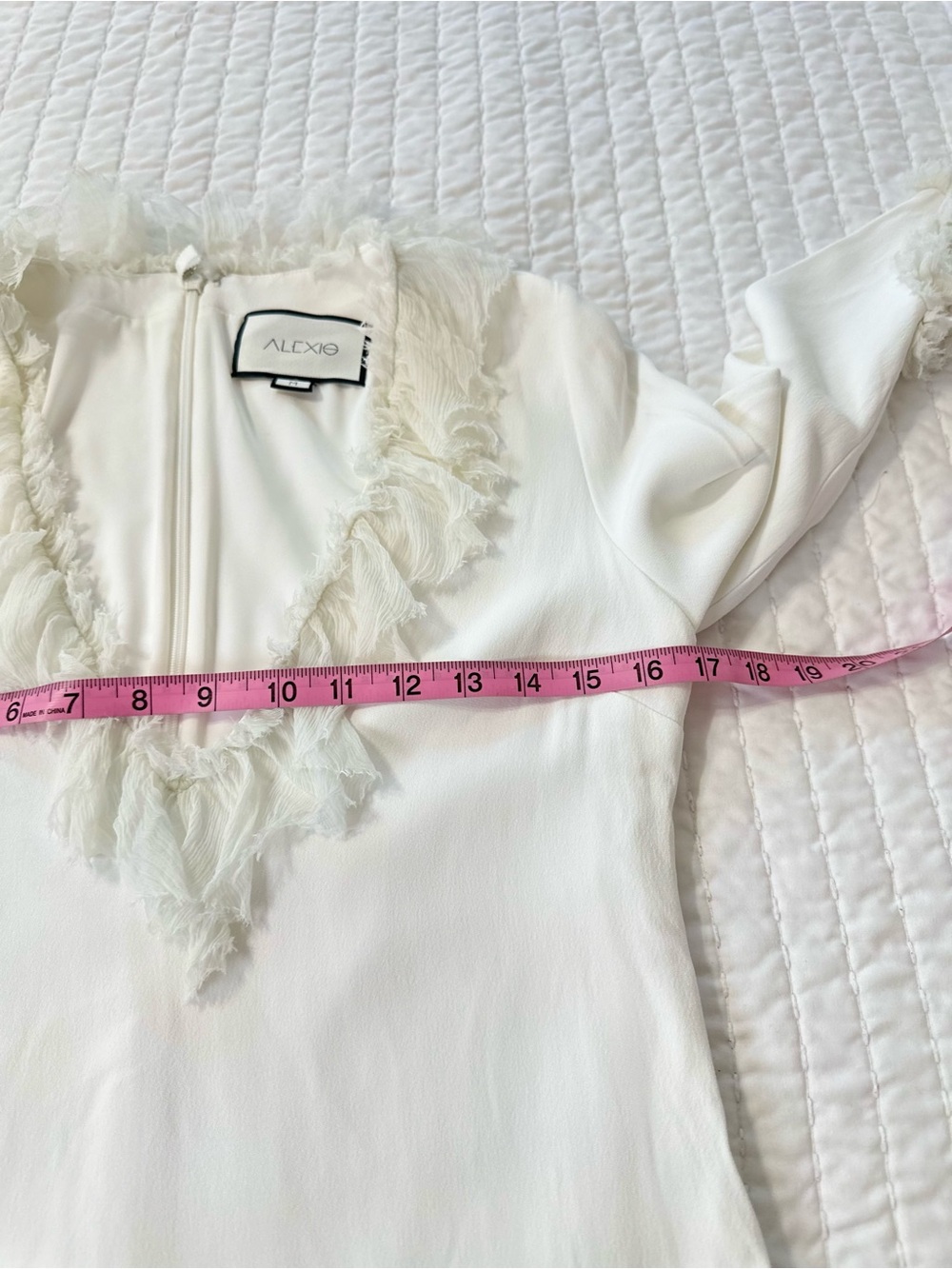 Alexis Barbara Azura Ivory Bell Long Sleeves V-Neck Ruffle Mini Dress Boho Sz M - Picture 8 of 16